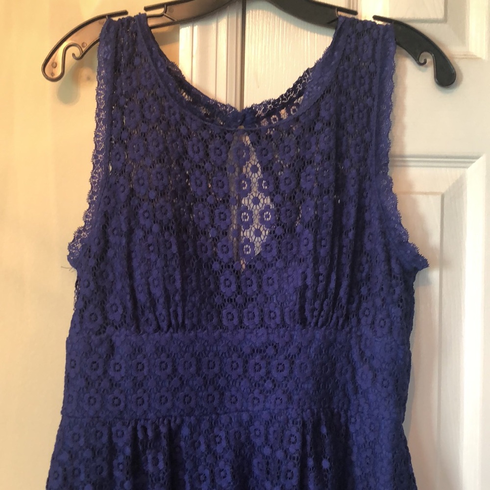 Dress - Picture 2 of 5